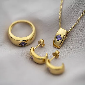 Bilde nummer 3 av Janne Formoe by Pan Jewelry, Ring i 925 forgylt sølv med lilla zirkonia