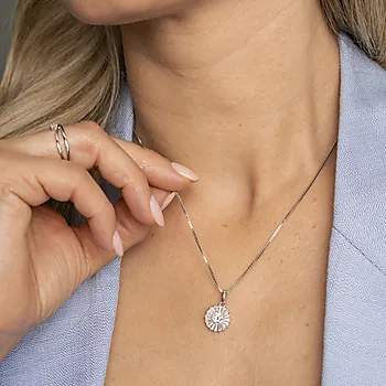 Bilde nummer 2 av Pan Jewelry, Smykke i 925 rhodinert sølv med zirkonia