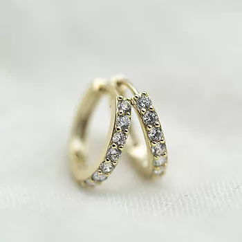 Bilde nummer 2 av Pan Jewelry, Øreringer i 925 forgylt sølv med zirkonia