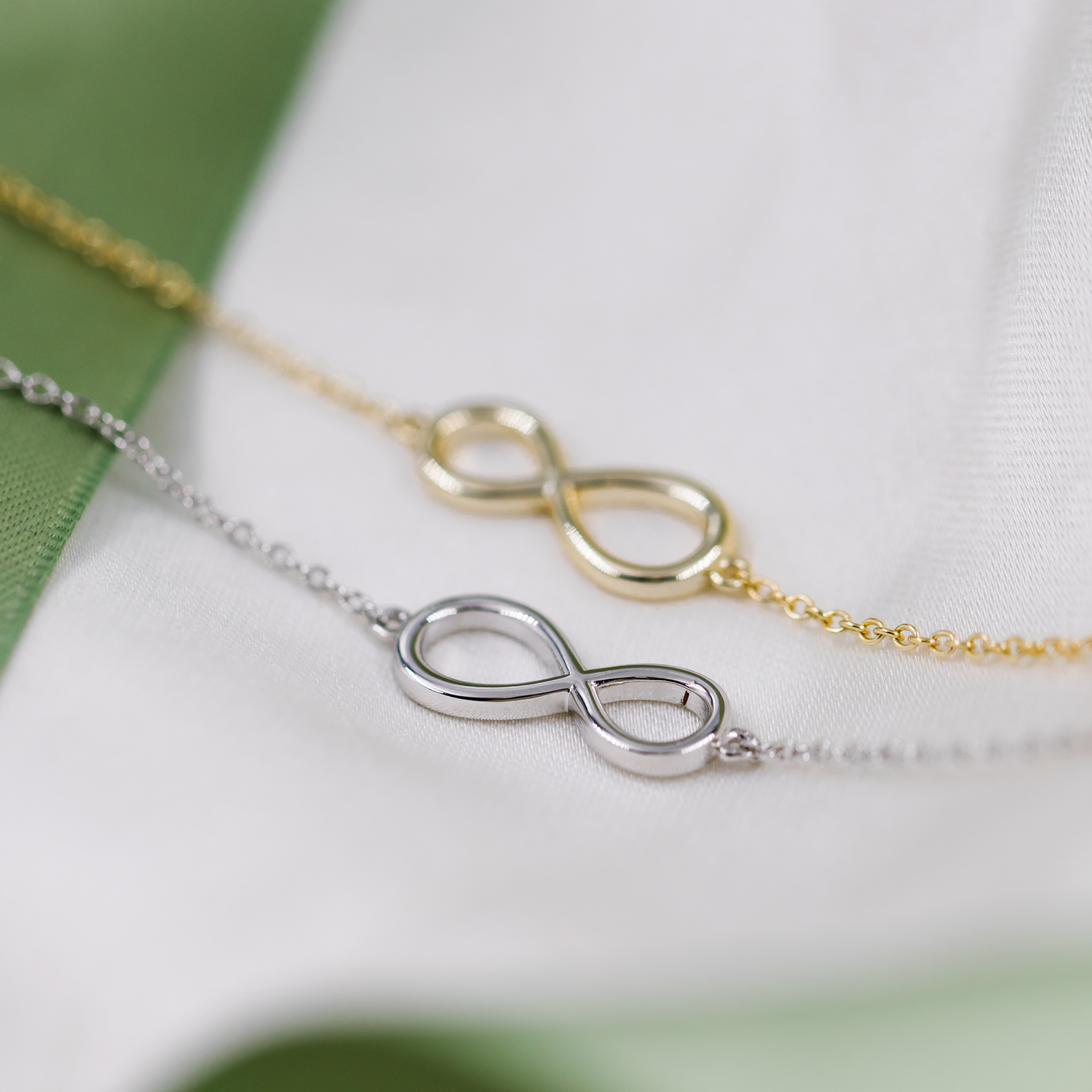 Bilde nummer 4 av Pan Jewelry, armbånd i 925 sølv med evighetstegn