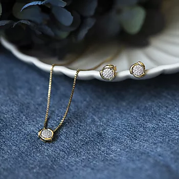Bilde nummer 4 av Pan Jewelry, Anheng i 585 gult gull med diamanter 0,06 ct
