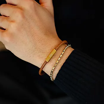Bilde nummer 2 av Tind armbånd i brunt lær