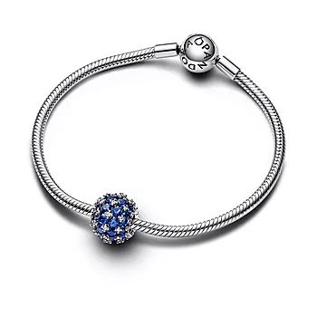 Bilde nummer 3 av Pandora Moments, Charm i 925 sølv med blå farge