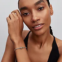 Bilde nummer 2 av Disney charms i 925 sølv med skjell og LAB diamant 0.012 ct