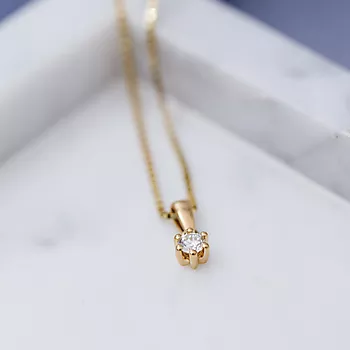 Bilde nummer 3 av Pan Jewelry, Ingrid enstensanheng i 585 gult gull 0,15 ct
