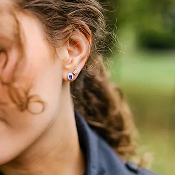 Bilde nummer 2 av Pan Jewelry, Athens Charm øredobber i 925 sølv med blå zirkonia