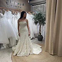 En gang til brudekjole, Pronovias