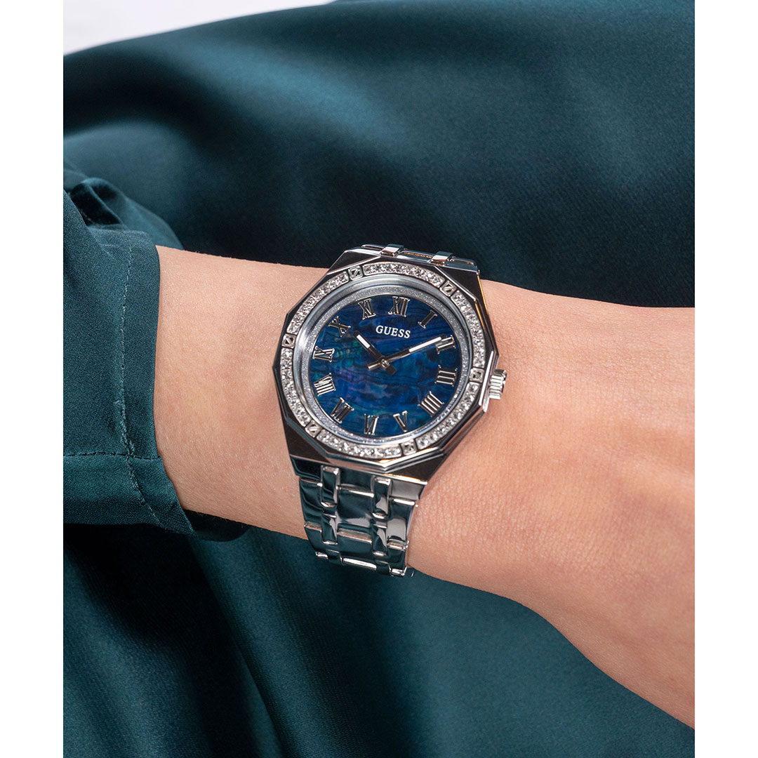 Bilde nummer 3 av Guess, Desire dameklokke med stållenke