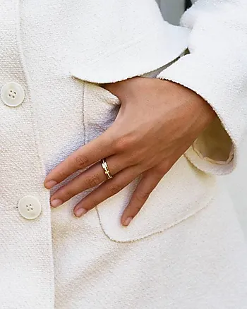 Bilde nummer 2 av Josefin ring i forgylt stål med zirkonia