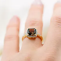 Bilde nummer 6 av Siena diamantring i 585 gult gull 0,25 ct med røykkvarts