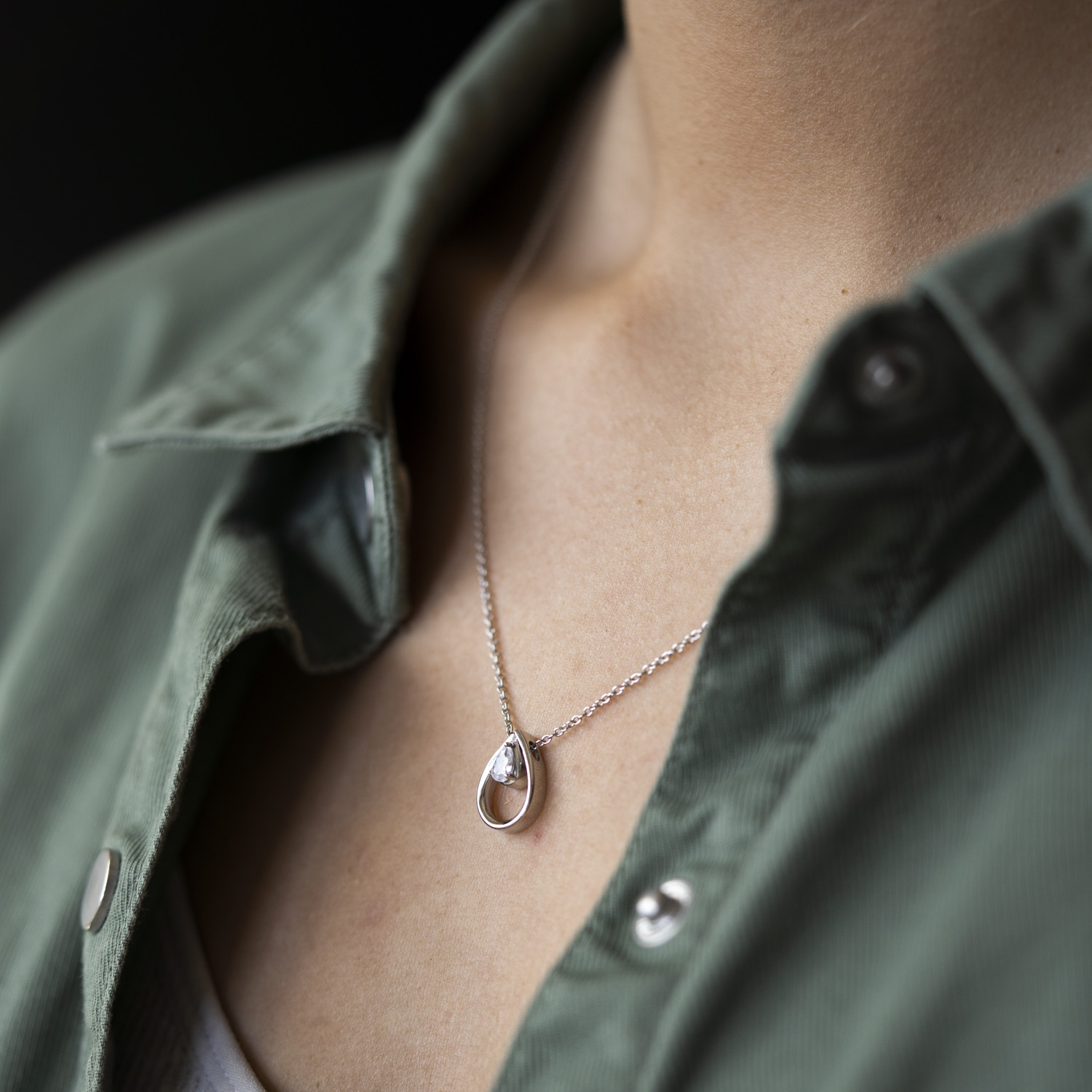 Bilde nummer 4 av Pan Jewelry, Dråpe smykke i sølv med zirkonia