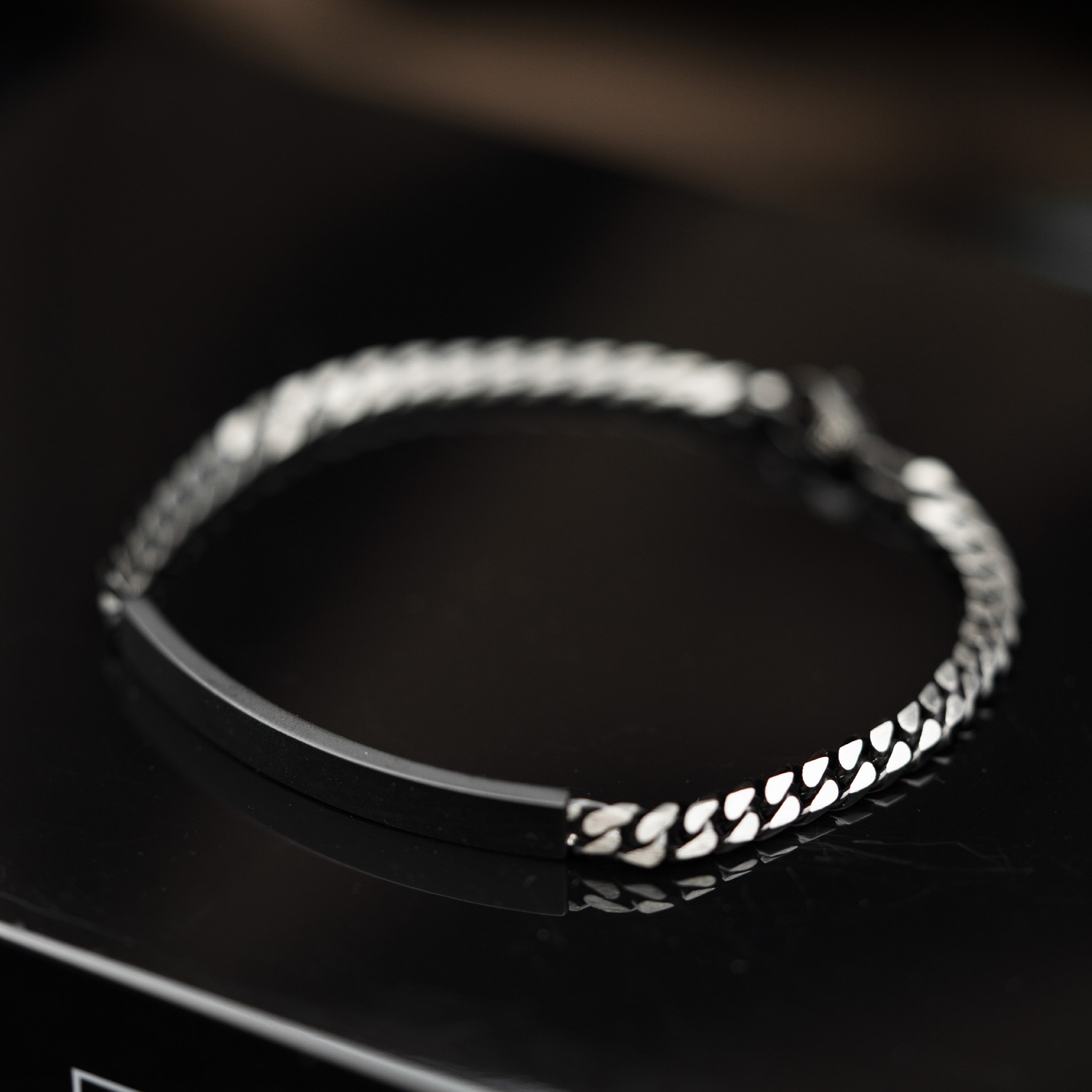 Bilde nummer 4 av Alexander, Armbånd i sort stål