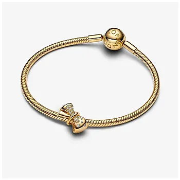 Bilde nummer 3 av Pandora Moments, Charms i 925 forgylt sølv med sløyfe og zirkonia