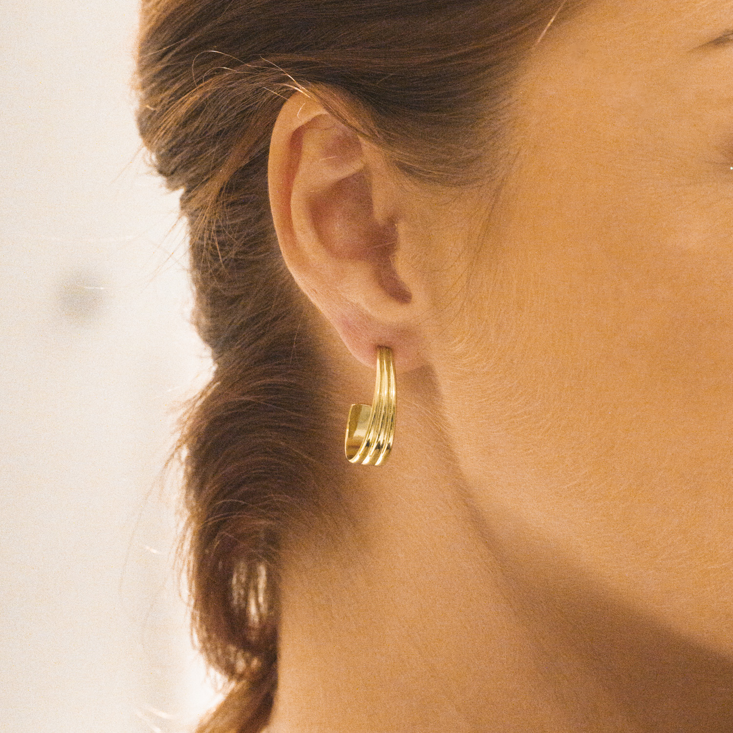 Bilde nummer 2 av Pan Jewelry, Athens Aura øreringer i forgylt 925 sølv