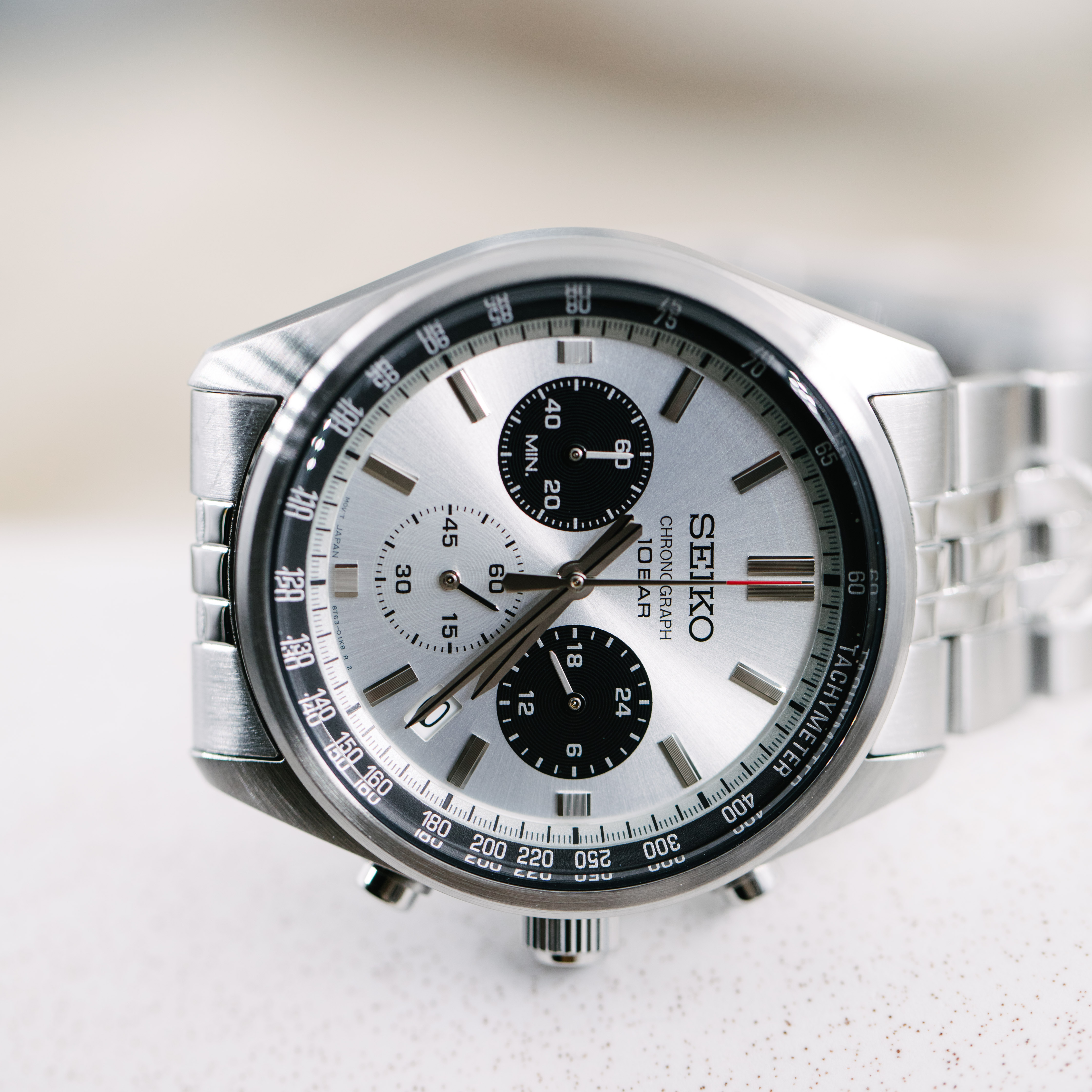 Bilde nummer 3 av Seiko, Basic herreklokke med stållenke og kronograf