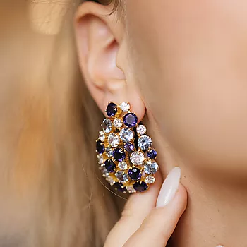 Bilde nummer 3 av Janne Formoe by Pan Jewelry, Store øredobber i 925 forgylt sølv med blå og hvit zirkonia