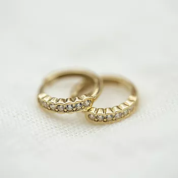 Bilde nummer 2 av Pan Jewelry, Øreringer i 585 gult gull med zirkonia