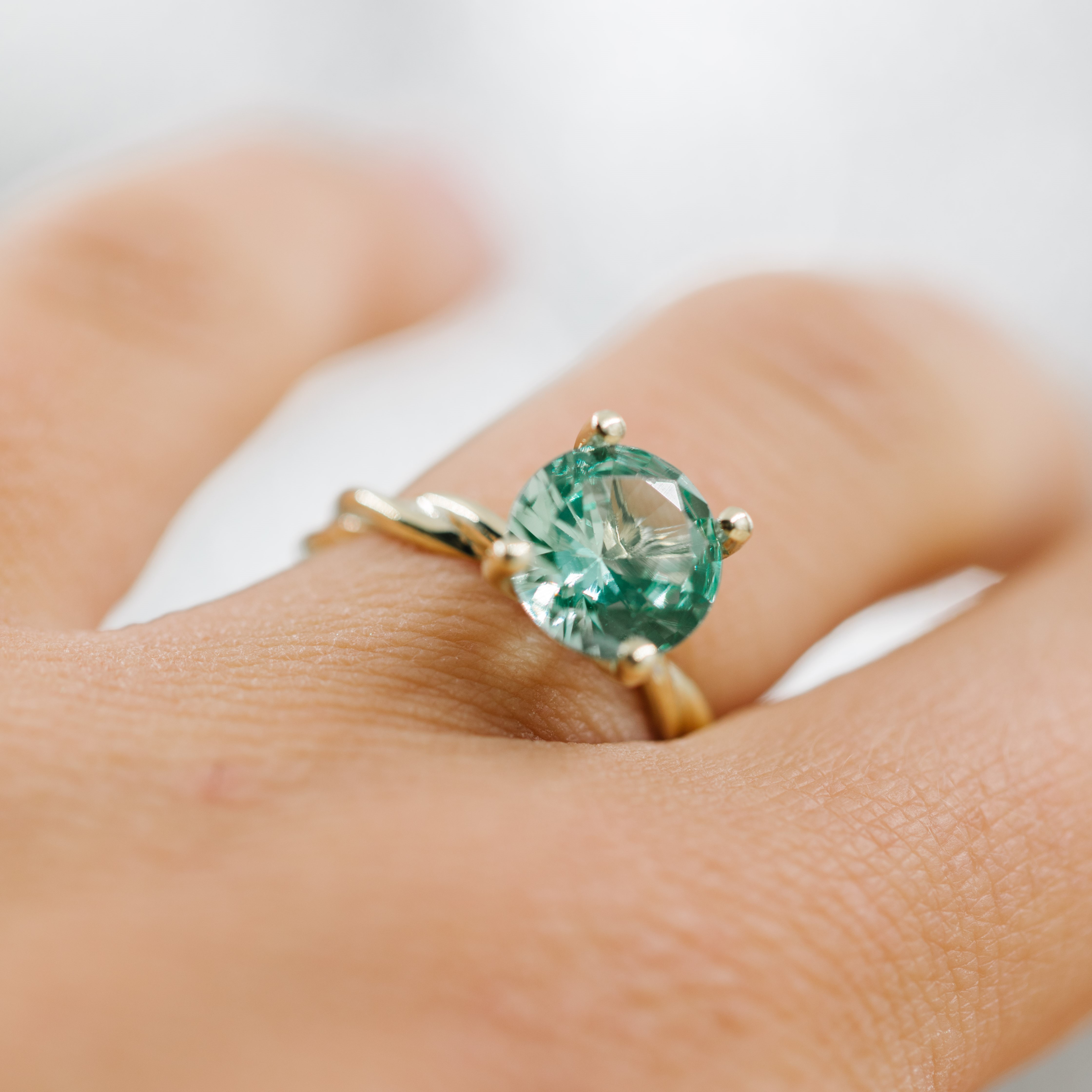 Bilde nummer 3 av Pan Jewelry Drops, Ring i 585 gult gull med syntetisk Spinell