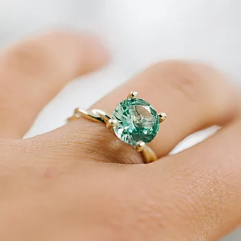 Bilde nummer 3 av Pan Jewelry Drops, Ring i 585 gult gull med syntetisk Spinell