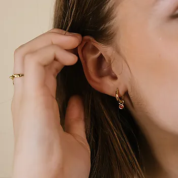 Bilde nummer 2 av Pan Jewelry, Øreringer i 925 forgylt sølv med orange zirkonia