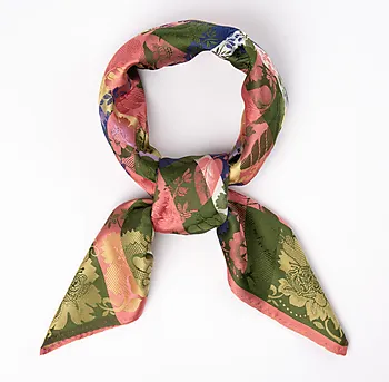 Estelle silkeskjerf i 100% silke