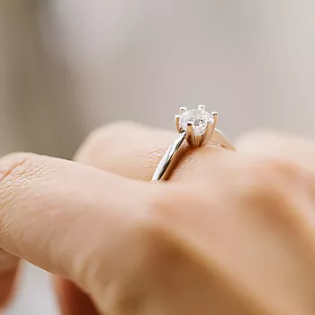 Bilde nummer 3 av Olivia diamantring i 585 hvitt gull 1,00 ct TWSI2