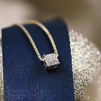 Bilde nummer 3 av Line diamantsmykke i 375 gult gull 0,12 ct