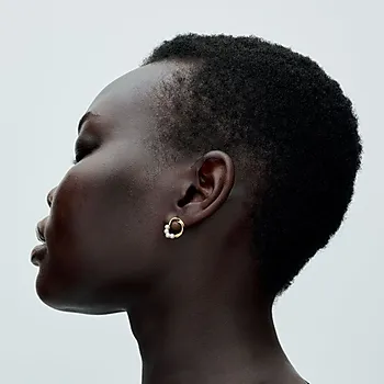 Bilde nummer 2 av Pandora Essence, Øredobber i 925 forgylt sølv med ferskvannskulturperler
