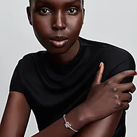 Bilde nummer 2 av Charms i 925 sølv med hjerte og sommerfugl