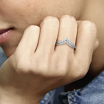 Bilde nummer 2 av Pandora Timeless, Ring i 925 sølv med zirkonia