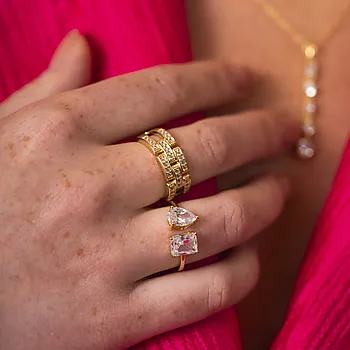 Bilde nummer 2 av Pan Jewelry, Viva Vegas ring i forgylt 925 sølv med hvit zirkonia