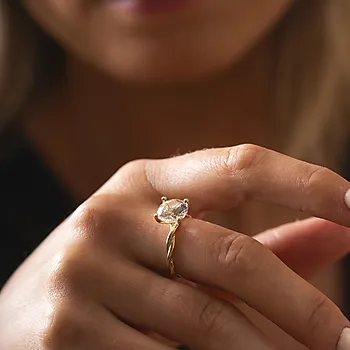 Bilde nummer 4 av Pan Jewelry Drops, Ring i 585 gult gull med Bergkrystall
