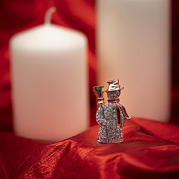 Bilde nummer 3 av Pan Jewelry, Brosje/julenål med snømann