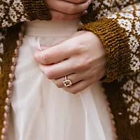 Bilde nummer 3 av Jacqueline diamantring i 375 roségull 0,20 ct med morganitt