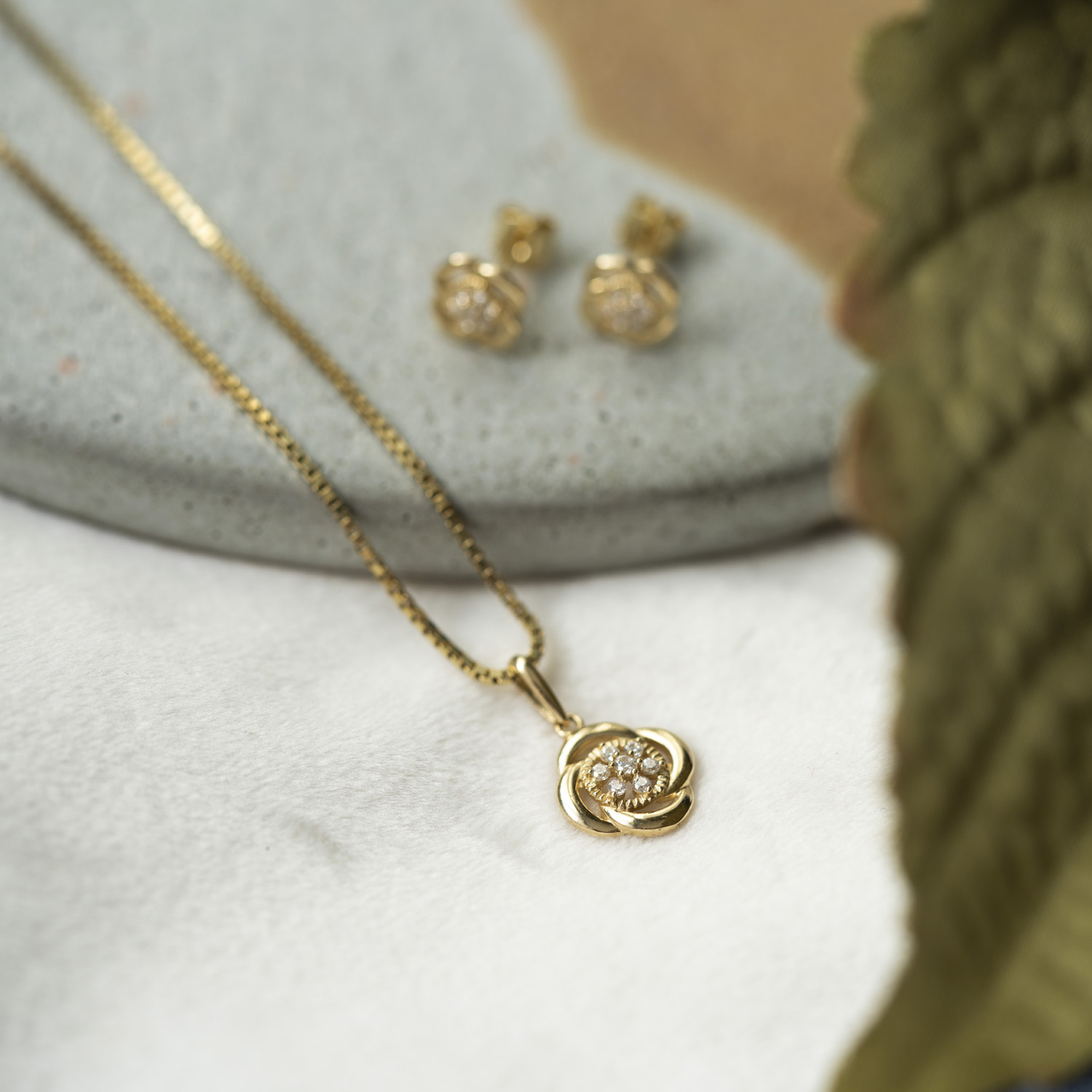 Bilde nummer 4 av Pan Jewelry, Anheng i 585 gult gull med zirkonia