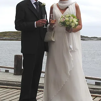 En gang til brudekjole, Pronovias