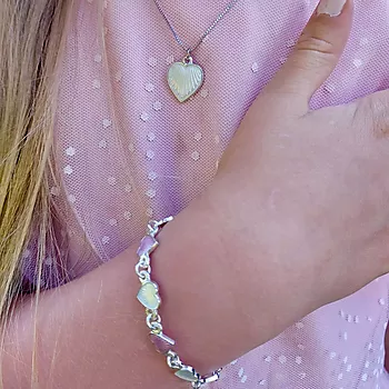 Bilde nummer 4 av Pia&Per, Armbånd i 925 sølv med hvite og rosa emalje hjerter