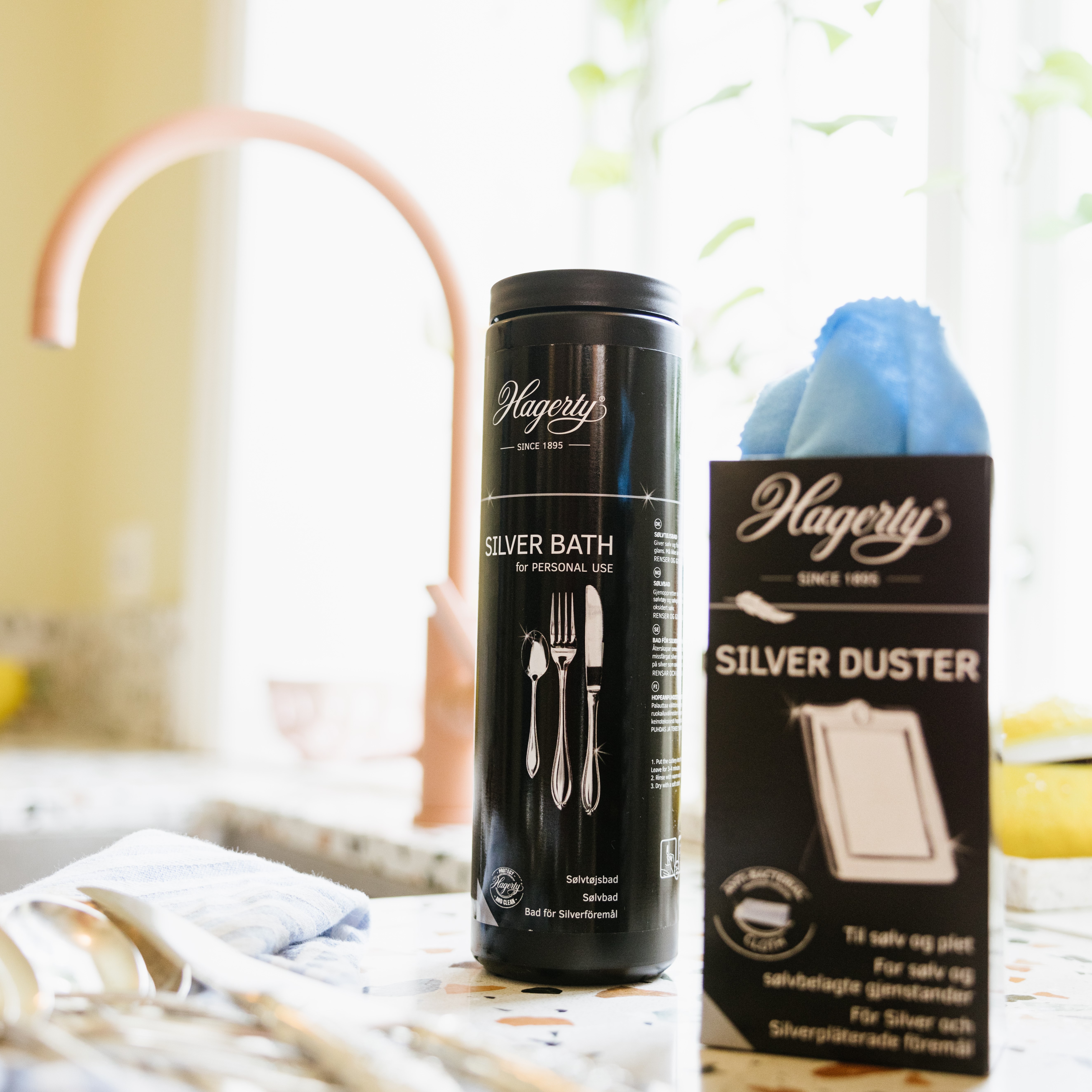 Bilde nummer 2 av Hagerty Silver bath 580 ml, Pussemiddel til sølvbestikk