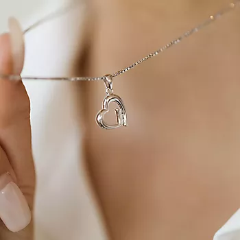 Bilde nummer 3 av Pan Jewelry, Smykke i 925 sølv med zirkonia og hjerte
