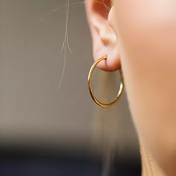 Bilde nummer 2 av Pan Jewelry, Øreringer i 585 gult gull