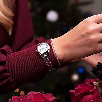 Bilde nummer 2 av Seiko, Basic dameklokke med stållenke