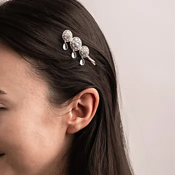 Bilde nummer 2 av Hårnål i 830 hvitt sølv med lys blå sten