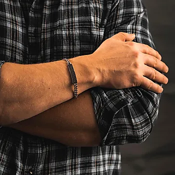 Bilde nummer 3 av Alexander, Armbånd i stål med sorte zirkonia