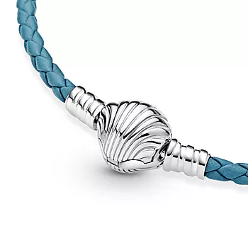 Bilde nummer 3 av Pandora Moments, Armbånd i turkis skinn med skjell