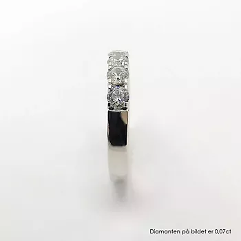 Bilde nummer 4 av Pan Jewelry, Angelica alliansering i 585 hvitt gull med diamanter 0,25 ct WSI