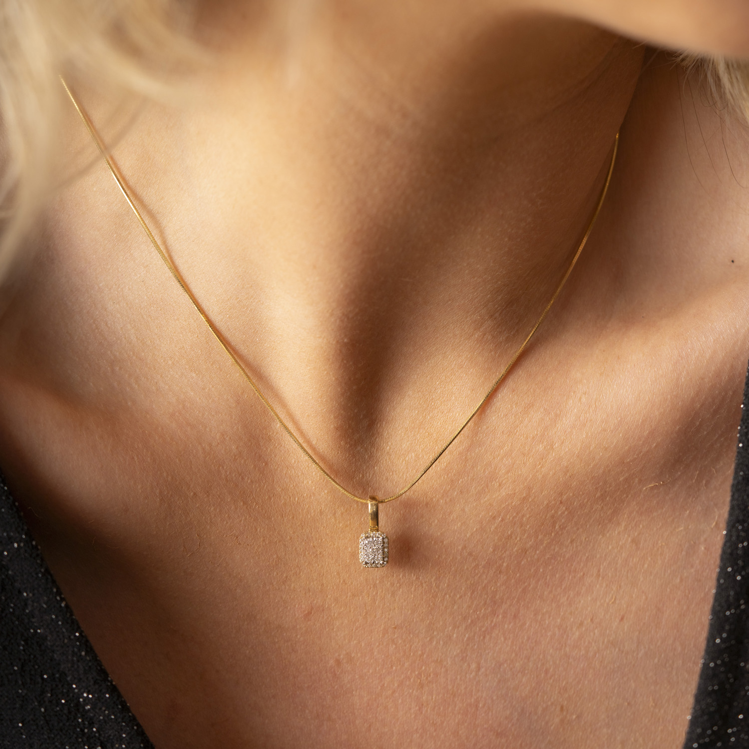 Bilde nummer 3 av Pan Jewelry, Anheng i 585 gult gull med diamanter 0,15 ct