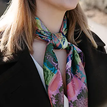 Bilde nummer 3 av Estelle 27 silkeskjerf i 100% silke