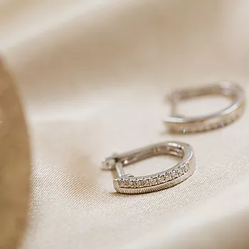 Bilde nummer 4 av Diamantøreringer i 585 hvitt gull 0,15 ct