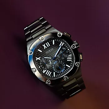Bilde nummer 4 av Guess, Mens Work Life herreklokke i gråfarge med stållenke