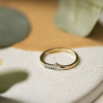 Bilde nummer 3 av Pan Jewelry, Ring i 585 gult gull med diamanter 0,02 ct